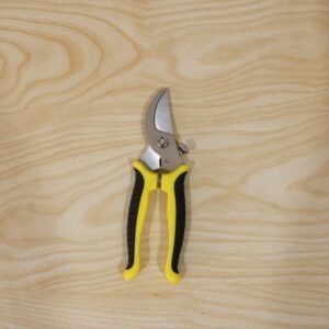 15304-04-package_1580548c-9ecf-4deb-838d-fd3b69d62074.jpg Heavy Duty Garden Pruning Shears � Sharp Stainless Steel Blades for Precise Cutting