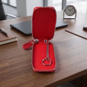 Leather Car Key Case � Durable & Compact with Snap Hook for Easy Carrying