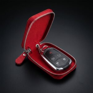 Leather Car Key Case � Durable & Compact with Snap Hook for Easy Carrying