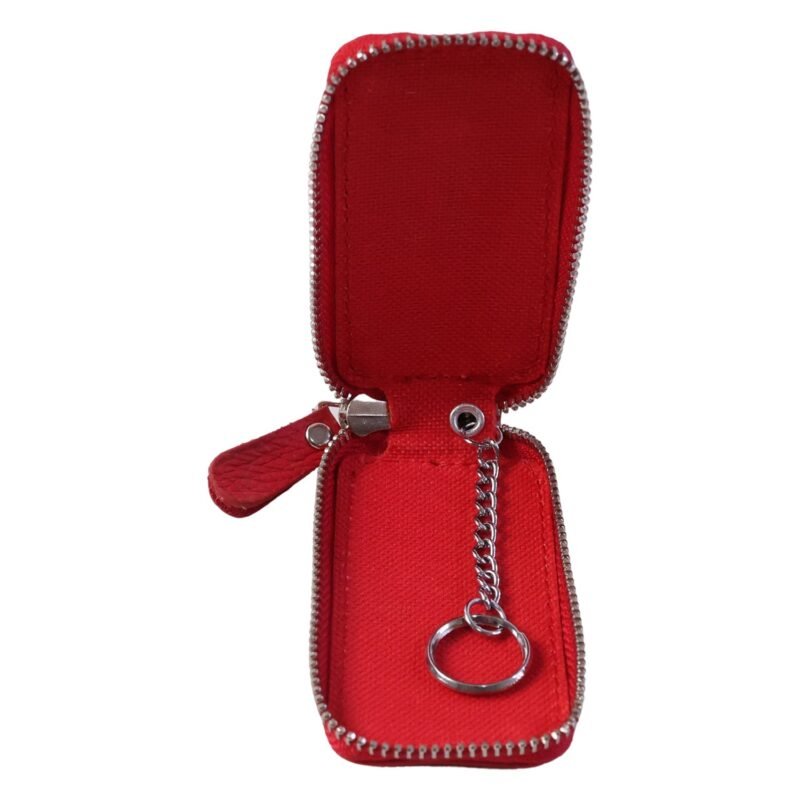 Leather Car Key Case � Durable & Compact with Snap Hook for Easy Carrying
