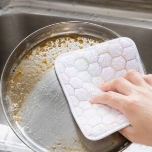 21978-08-live_39bc0b14-ca0d-4381-aec9-74b4ea353896.jpg Dish Washing Scrub Pad � Tough, Durable & Multipurpose Kitchen Cleaning