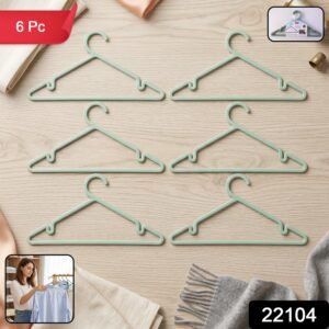22104.jpg Plastic Clothes Hangers � Non-Slip Design for Safe Grip and Organization