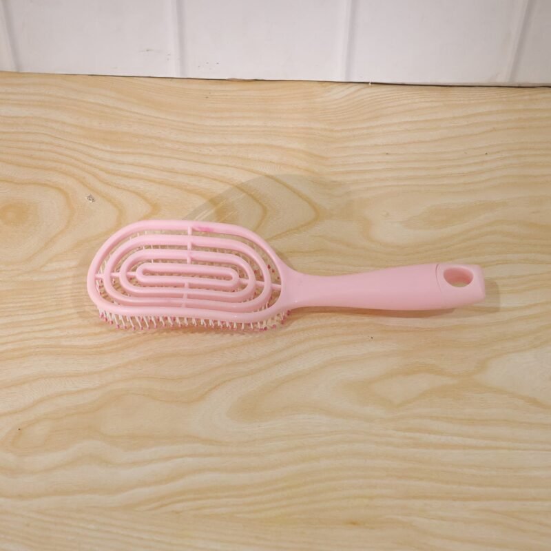 CurvedHairbrush-live.jpg Detangling Hair Brush � Faster Drying & Gentle Scalp Massage
