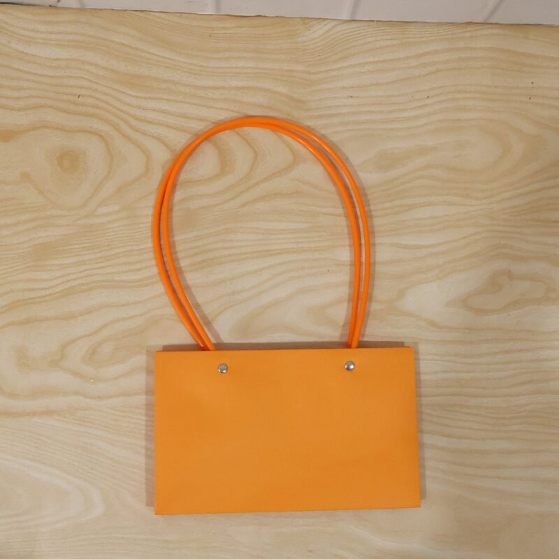 Foldable Flower Packaging Bag � Waterproof & Elegant Handle