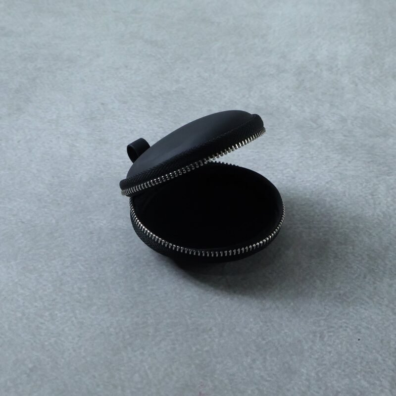 02EarbudCarryingCase-06.jpg Earphone Carrying Case – Compact Hard Shell with Zipper Closure