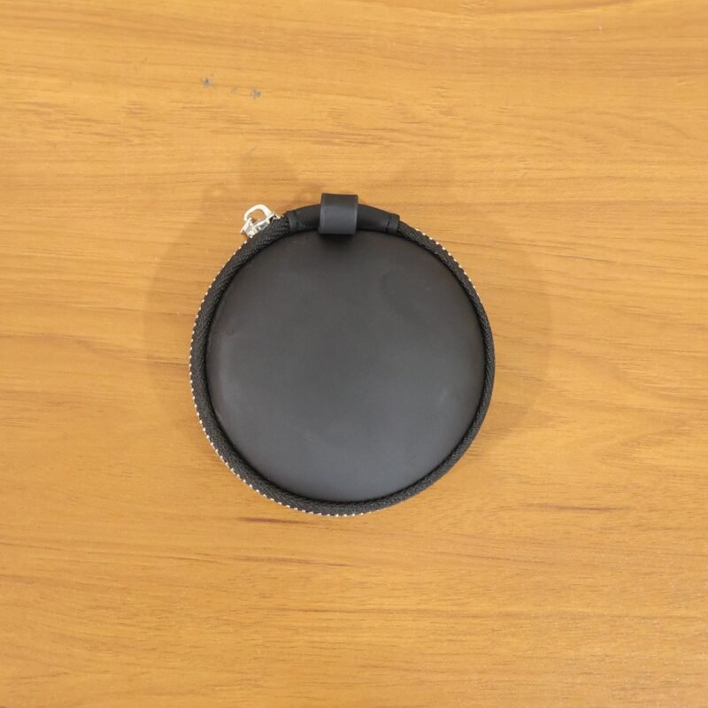 02EarbudCarryingCase-live.jpg Earphone Carrying Case – Compact Hard Shell with Zipper Closure