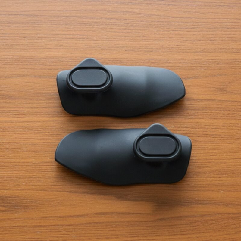 03_be6a9a6b-65e4-4184-a71e-609c6c273604.jpg Gym Hand Grip Support Pads – Enhance Weightlifting & Control