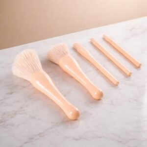03_dd6b4ba1-d88a-4aa7-8ecc-799e6007e941.jpg 5 in 1 Makeup Brush Set – Compact Kit with Built-in Mirror