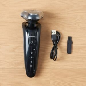 03_f17d9b16-c752-4e16-b2d8-e8ee3a4dee33.jpg Rechargeable Electric Rotary Shaver – Precise 3D Floating Head