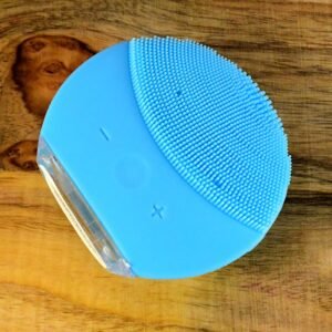 03_fc91a0ed-94ba-4f06-8cc7-f90b776a9342.jpg Silicone Sonic Facial Cleansing Brush – Gentle Deep Pore Cleanser
