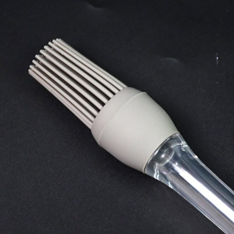 04_102338cd-19ea-4b93-a2c5-cb175864d593.jpg Silicone Oil Brush � Easy Dispensing for Grilling & Baking
