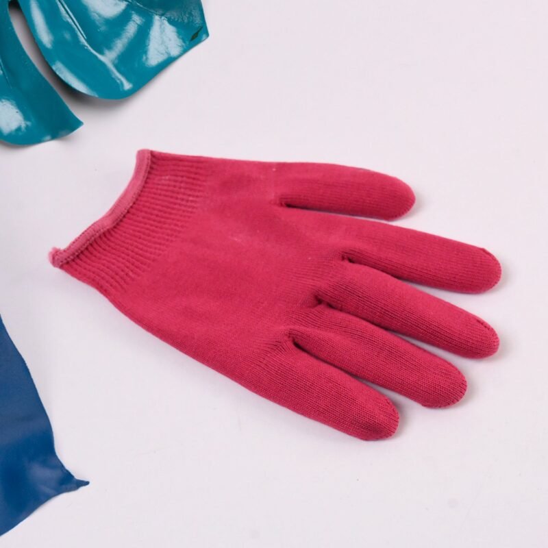 04_7a8de35d-d52a-4e99-afec-6024601dc80b.jpg Moisturizing Gloves – Soft Hydration for Dry & Cracked Hands