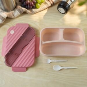 05_216818cc-772b-4eea-a5e9-c62cd6b920e5.jpg Plastic 3 Compartment Lunch Box for Kids – Organized & Portable