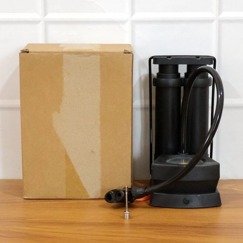 06_8c2be27f-32bd-4bd4-be09-f3385d846e4b.jpg Foot Air Pump – Compact, Portable with Pressure Gauge for Tires