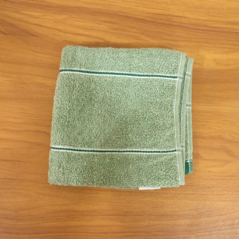Cotton Bath Towel – Soft, Absorbent & Quick Dry for Daily Use