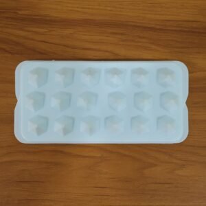 Plastic Ice Cube Tray – Multiple Ice Cubes for Quick Freezing