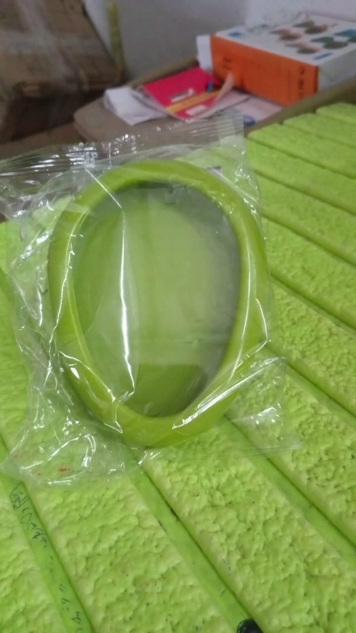 0d963482-e6b3-405f-9a98-6c60d8d399be.jpg Green Oval Vegetable Container � Keeps Produce Fresh & Organized