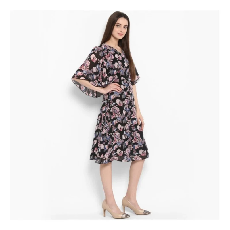 54034888036_dd523e2dfb_o_d-1000x1000-1.webp Generic Women's Polyester Floral Short Sleeve Knee-Length Dress (Black - Multicolor)
