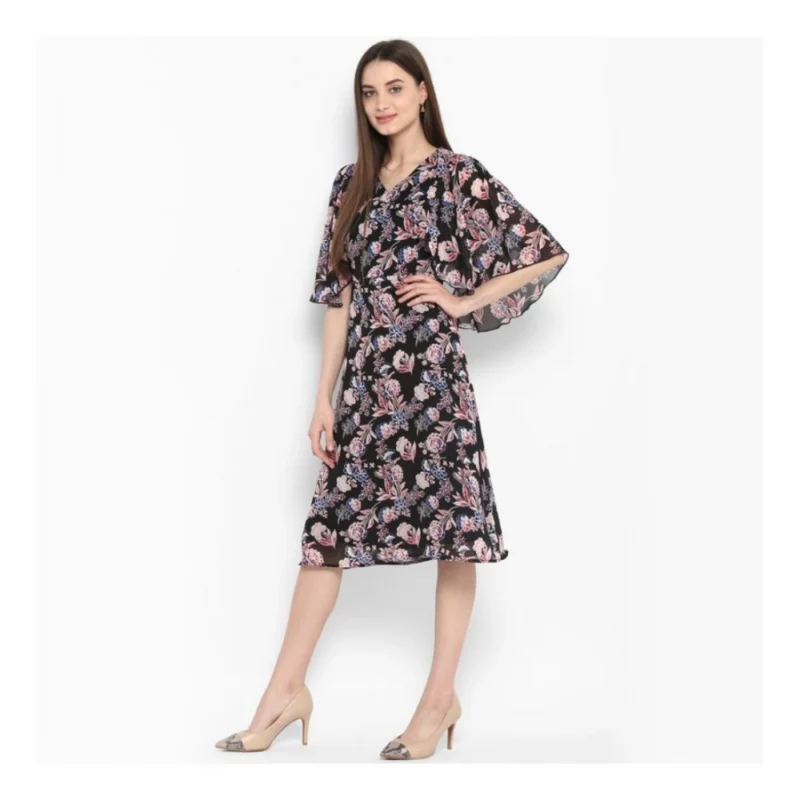 54035139413_8bdc7ed8e9_o_d-1000x1000-1.webp Generic Women's Polyester Floral Short Sleeve Knee-Length Dress (Black - Multicolor)