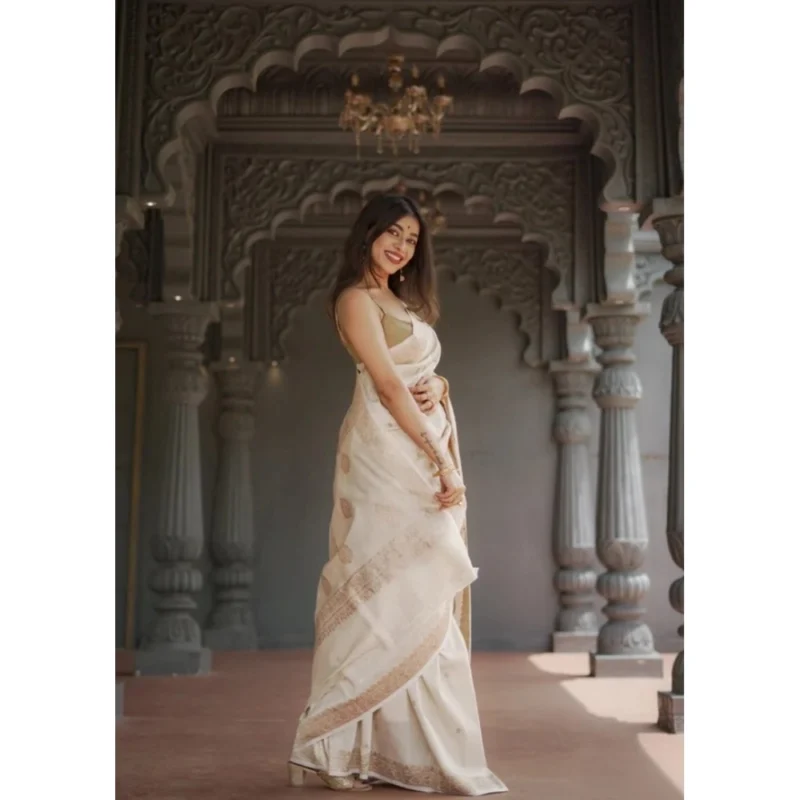 Generic Women's Cotton  Printed Saree With Unstitched Blouse 5.5Mtr (Cream)