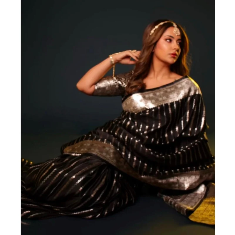 54457454831_d78626a4b2_o_d-1000x1000-1.webp Generic Women's Silk Printed Saree With Unstitched Blouse 5.5Mtr (Black)
