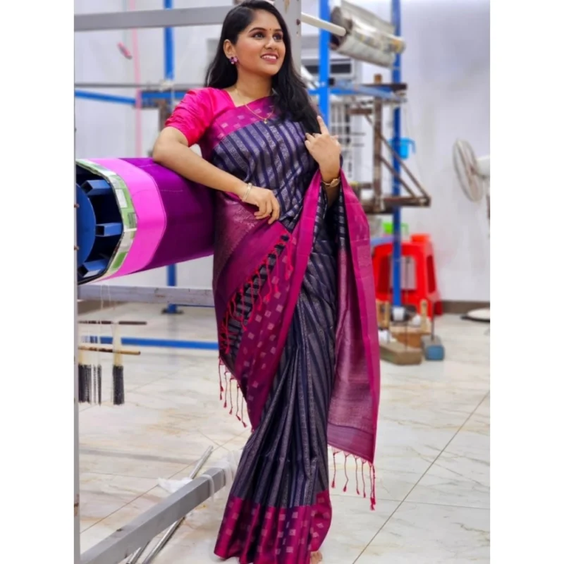 54457730328_94f1b52799_o_d-1000x1000-1.webp Generic Women's Silk Printed Saree With Unstitched Blouse 5.5Mtr (Navy Blue)