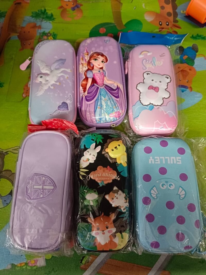 710f439c-0514-47d7-b06a-3272fdf19eaa.jpg Cute Cartoon Pencil Case � Durable Hard Shell with Zipper