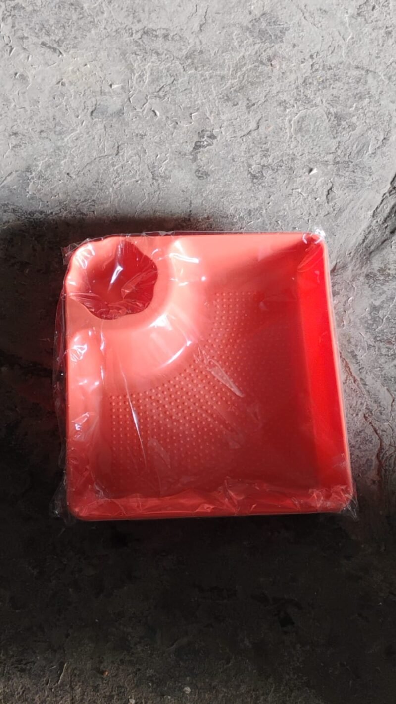 Plastic Plates with Dipping Saucer � Perfect for Snacks & Party Serveware