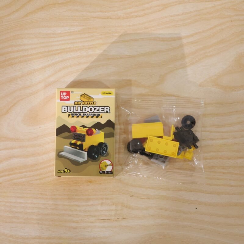 Cute Bulldozer Pencil Sharpener Toy � Fun & Durable Desk Accessory