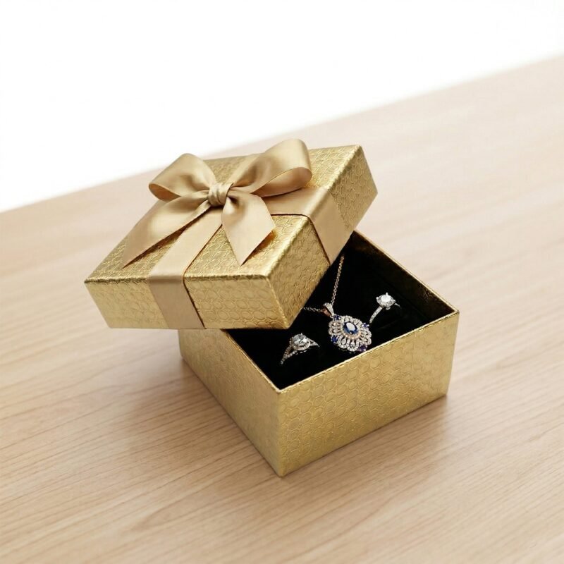 GiftBox-02.jpg Elegant Gift Box – Stylish and Durable for Special Occasions