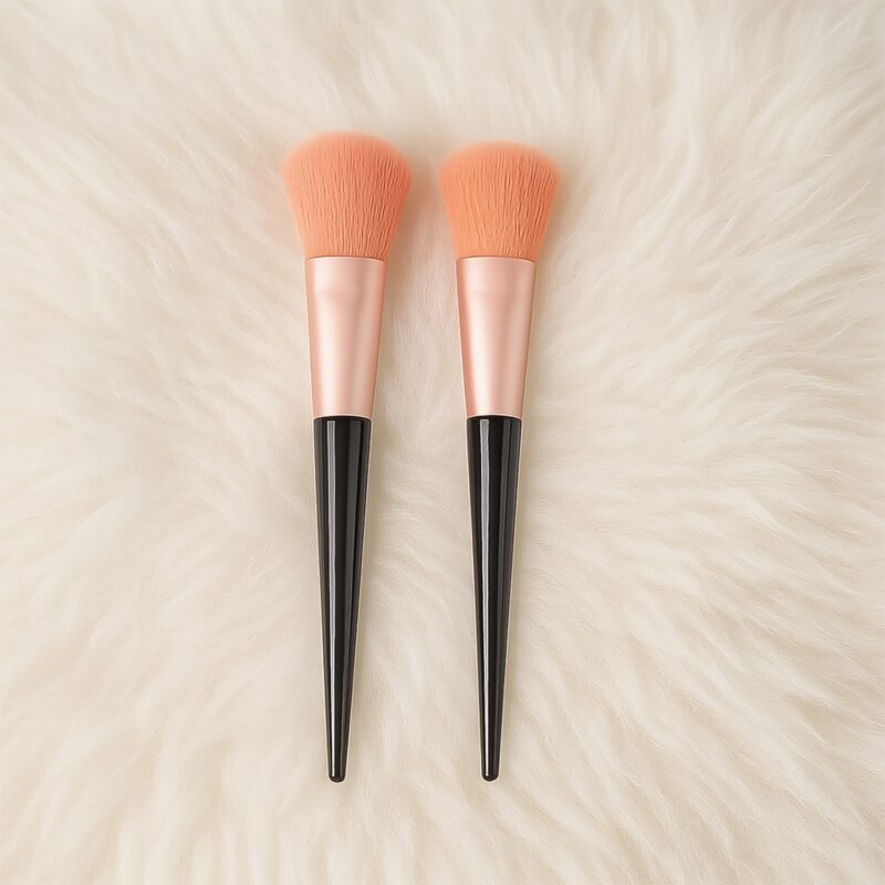 Mackup-Brush-03.jpg Professional Soft Makeup Brush Set – 7-Pc with Travel Pouch