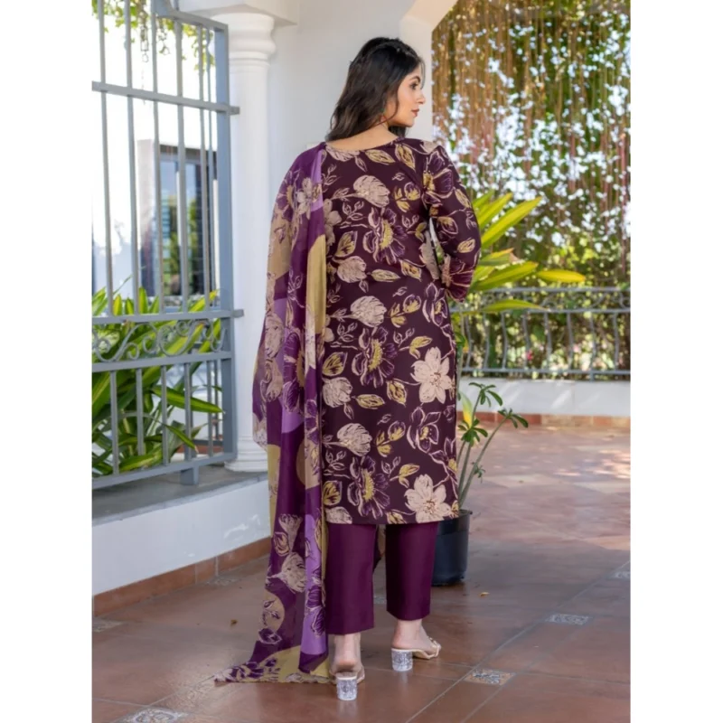 PID-63055-Women-s-Cotton-Blend-Printed-Kurti-With-Pant-Dupatta-Set-Purple-2-1000x1000-1.webp Generic Women's Cotton Blend Printed Kurti With Pant Dupatta Set (Purple)