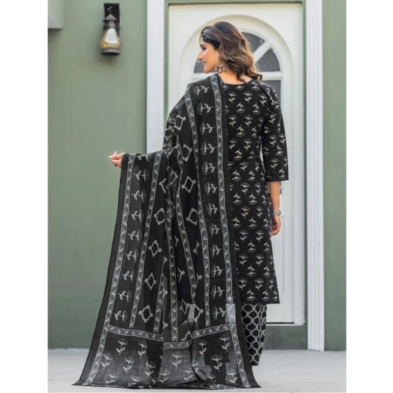 PID-63058-Women-s-Cotton-Blend-Printed-Kurti-With-Pant-Dupatta-Set-Black-2-1000x1000-1.webp Generic Women's Cotton Blend Printed Kurti With Pant Dupatta Set (Black)