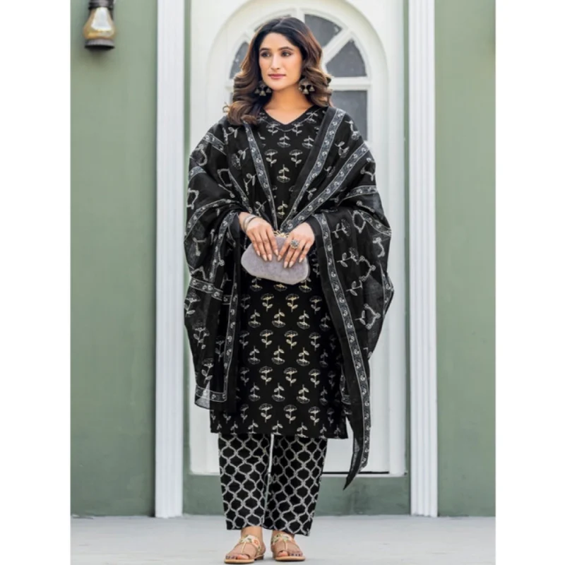 PID-63058-Women-s-Cotton-Blend-Printed-Kurti-With-Pant-Dupatta-Set-Black-3-1000x1000-1.webp Generic Women's Cotton Blend Printed Kurti With Pant Dupatta Set (Black)