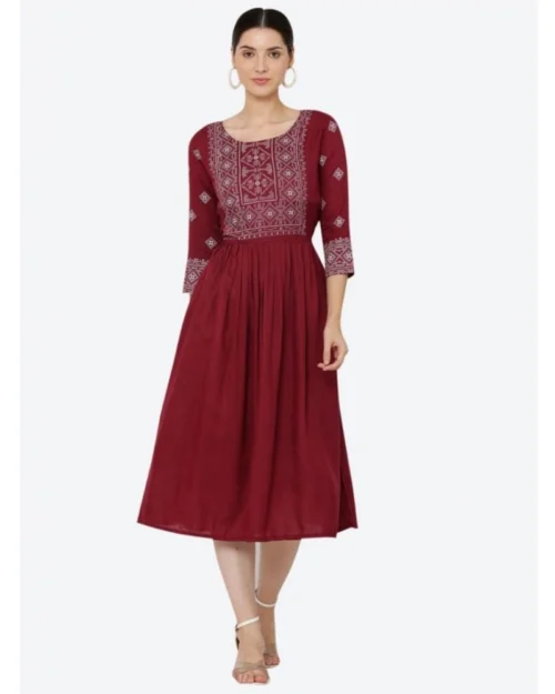 Generic Women's Casual Rayon 3-4th Sleeves Kurti (Maroon)