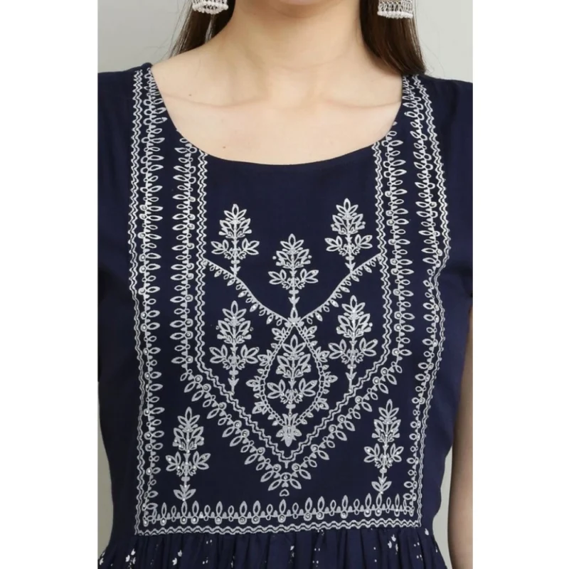 Generic Women's Casual Rayon Sleeveless Kurti (Blue)