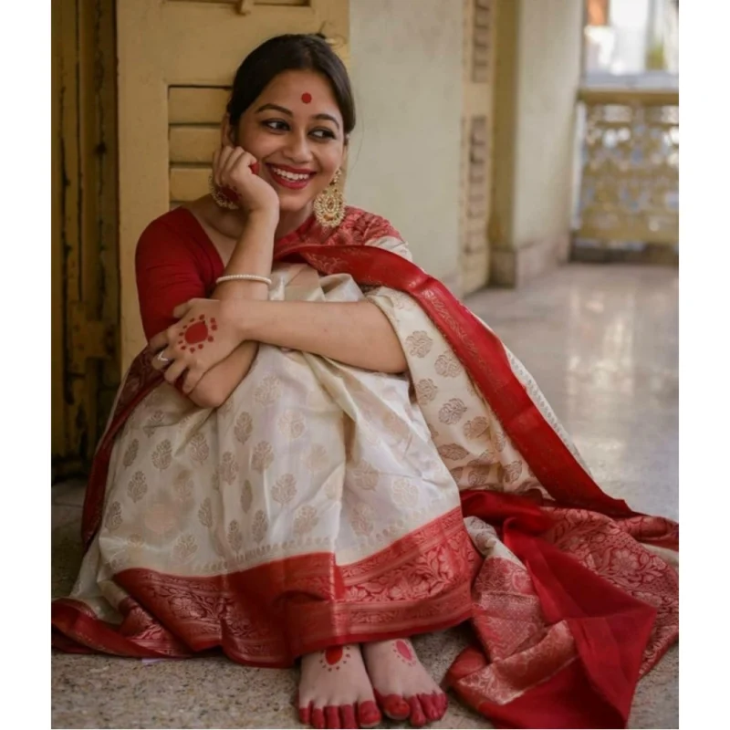 PID-63556-Women-s-Soft-Lichi-Silk-Printed-Saree-With-Unstitched-Blouse-5-5-Mtr-White-2-1000x1000-1.webp Generic Women's Soft Lichi Silk Printed Saree With Unstitched Blouse 5.5Mtr (White)
