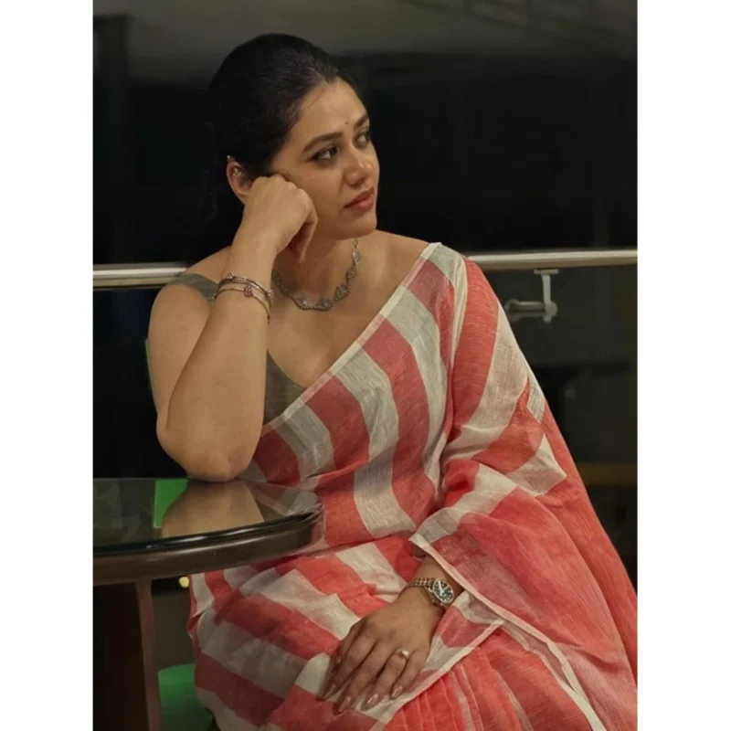 PID-65155-Women-s-Linen-Printed-Saree-With-Unstitched-Blouse-5-5-Mtr-Multi-2-1000x1000-1.webp Generic Women's Linen Printed Saree With Unstitched Blouse 5.5Mtr (Multicolor)