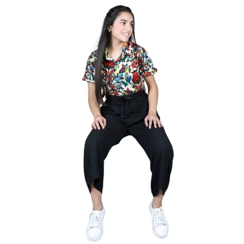 PID-66112-Girl-s-Short-Sleeves-Printed-Jumpsuit-Multicolor-Black-1-1000x1000-1.webp Generic Girl's Polyester Printed Short Sleeves Jumpsuit (Multicolor-Black)