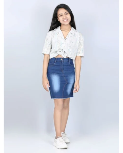 Generic Girl's Denim Solid Buttoned Skirt (Blue)
