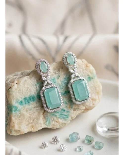 Generic Women's Brass Silver Plated Drop Earrings (Turquoise)