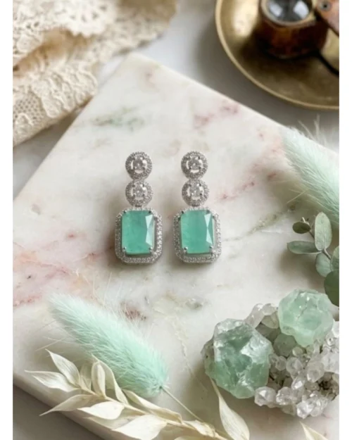 Generic Women's Brass Silver Plated Drop Earrings (Turquoise)