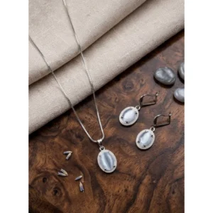 PID-66285-Women-s-Brass-Silver-Plated-Pendant-Set-Grey-1-1000x1000-1.webp Generic Women's Brass Silver Plated Pendant Set (Grey)