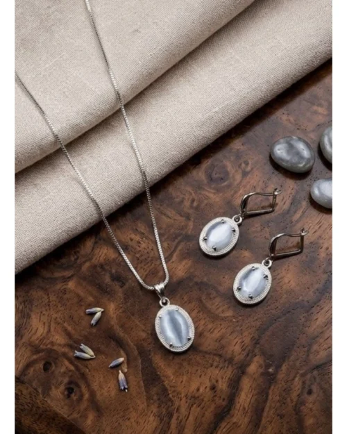 Generic Women's Brass Silver Plated Pendant Set (Grey)
