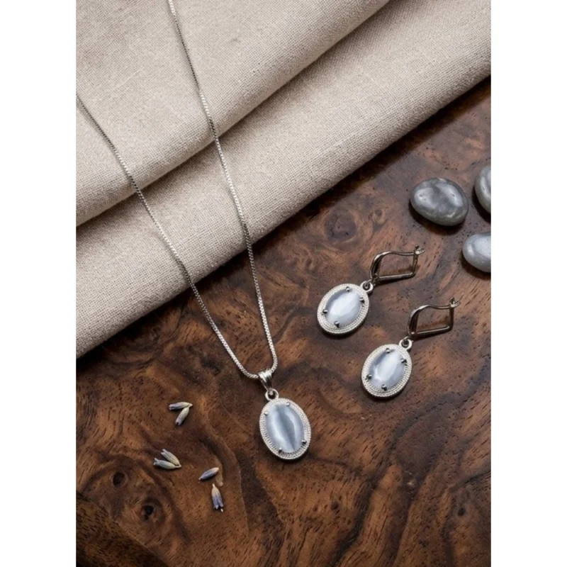 PID-66285-Women-s-Brass-Silver-Plated-Pendant-Set-Grey-1-1000x1000-1.webp Generic Women's Brass Silver Plated Pendant Set (Grey)