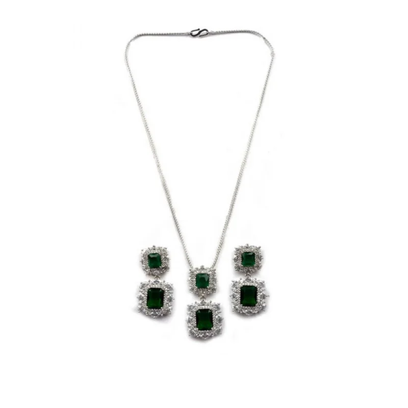 Generic Women's Brass Silver Plated Pendant Set (Green)