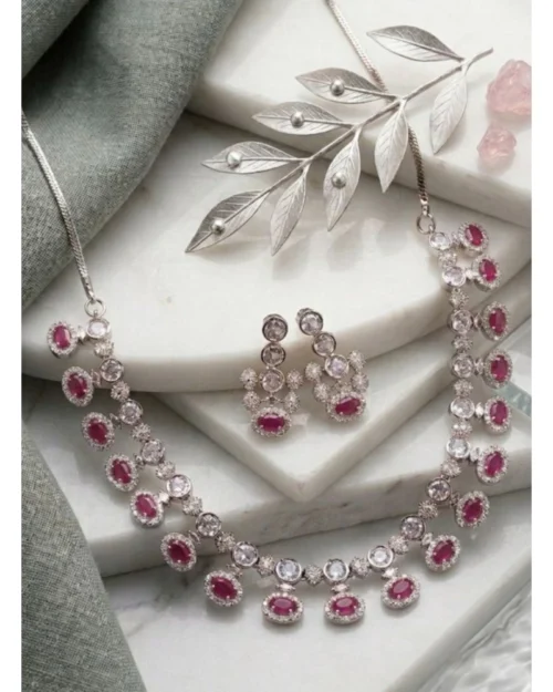 Generic Women's Brass Silver Plated Necklace set (Pink)