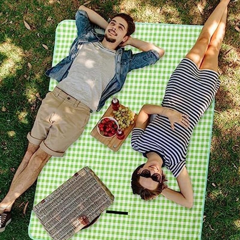 PicnicMatBlanket-03.jpg Foldable Picnic Mat – Portable, Waterproof & Easy to Carry