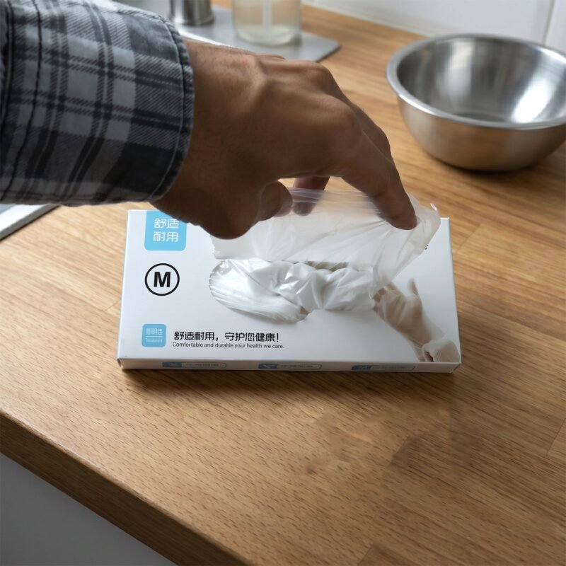 Disposable Plastic Gloves � Food-safe 100-piece pack for hygiene