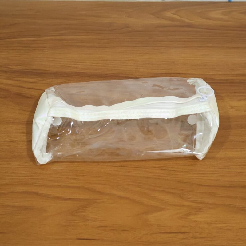 RoundTransparentPouch-live.jpg Transparent PVC Pencil Case � Stylish & Durable Stationery Organizer